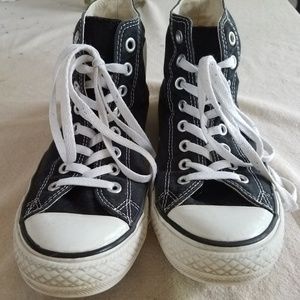 Black Hightop Converse
